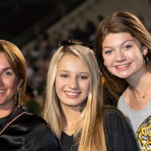 Meet your Posher, Lilli - Picture 1 of 1